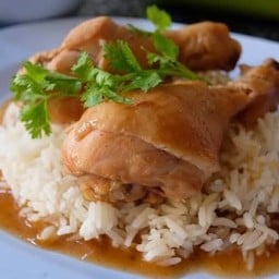 ก๋วยเตี๋ยวน่องไก่ลุงอ้วน