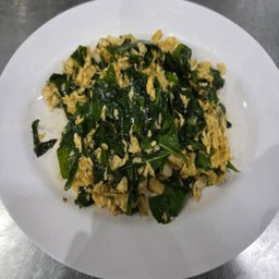 ใบเหลียงผัดไข่