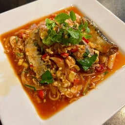 ยำปลากระป๋อง