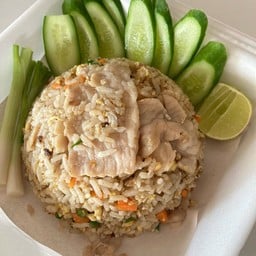 ข้าวผัดไข่+หมูนุ่ม