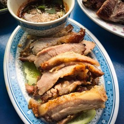 เจ้พัทร์ ส้มตำรสเด็ดและอาหารตามสั่ง