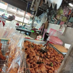 ไก่ทอดหาดใหญ่ ริมคลอง