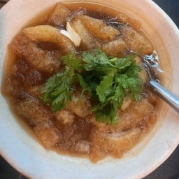 กระเพาะปลาน้ำแดงเนื้อปู