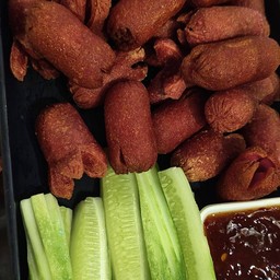 ไสักรอกแดงทอด