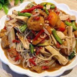 ตำกุ้งหมูยอปลากรอบ