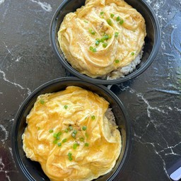 เจ๊นี ขนมเบื้อง