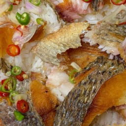 KH01.55 ข้าวต้มปลานิลทอด 50 กรัม /เลือกเนื้อสัตว์ใส่เพิ่มได้