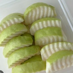 ฝรั่งกิมจู (300 g.)