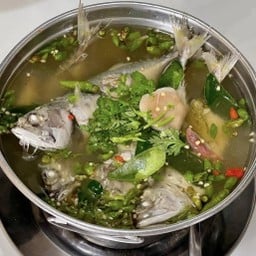 ปลาทูต้มยำ