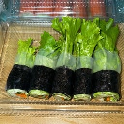 ครัวจ๋อมเเจ๋ม&สลัดโรลหน้าสวน