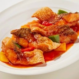 ปลากะพงหนึ่งร้อยซอส (S)