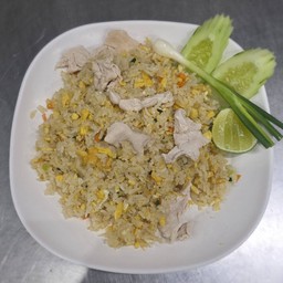 ข้าวผัดไก่