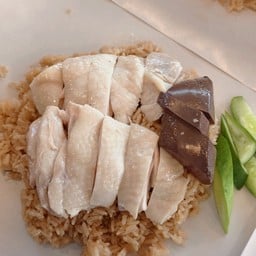 น้อนไก่ต้มจุกๆ (ข้าว+ไก่)