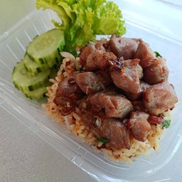 ข้าวขยำสันคอหมูทอดกระเทียม
