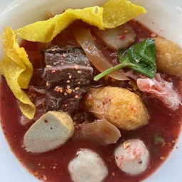 เส้นเล็กเย็นตาโฟ