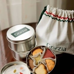 CHRISTMAS COOKIE BOX