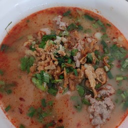 ก๋วยจั๊บต้มยำธรรมดา