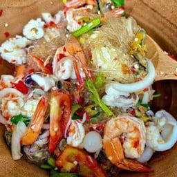 ยำวุ้นเส้นทะเล