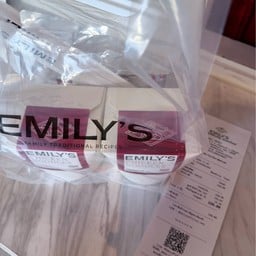 Emily's Chicken Noodle ( เอมิลี่ เส้นหมี่ไก่ฉีก ) - เจริญนคร 10