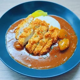 ข้าวแกงกะหรี่ญี่ปุ่นไก่คัตสึ