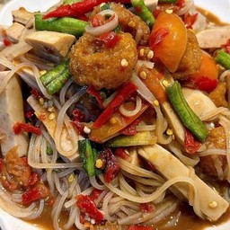 ตำเส้นเล็กหมูยอ