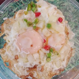 ไข่ดาวตาหวาน  พริก หอมใหญ่