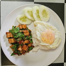 ร้านเตี๋ยวไก่คำป๋างกะเพราแซ่บ