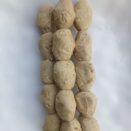 ลูกชิ้นหมูเม็ดขนุน