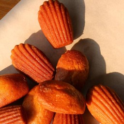 Honey lemon Madeleines 10 pcs