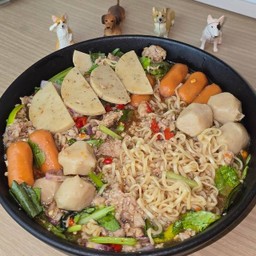 ยำปลาร้ามาม่าแซ่บ
