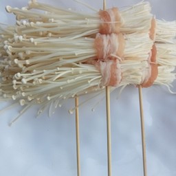 เห็ดพันเบคอน