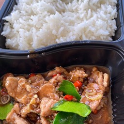ข้าวราด ผัดกะปิ [ รบกวนเลือกเนื้อสัตว์ได้เลยค่ะ]