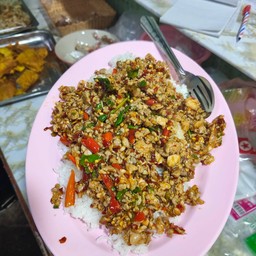 กระเพราหมูสับ