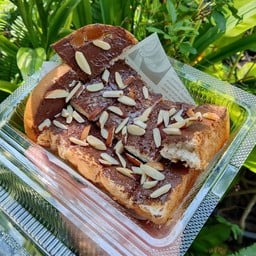 ปังปิ้งนูเทล่า+อัลมอนด์