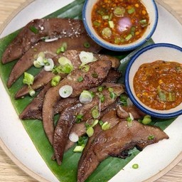 ลิ้นหมูย่าง