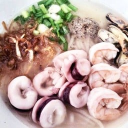 ร้านป้าต้อยเปียกเส้น