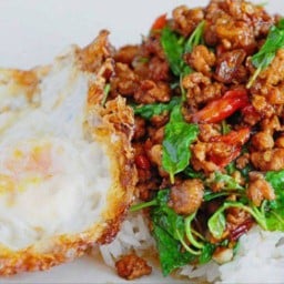 ร้านอาหารตามสั่งแม่แอน