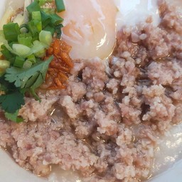 โจ๊กหมูขยี้ +ไข่ลวก