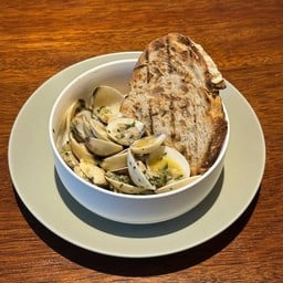 Clam in White Wine