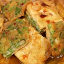 KH03.93 แกงส้ม ชะอม 50กรัม ไข่เจียว 2 ฟอง + ข้าวสวย