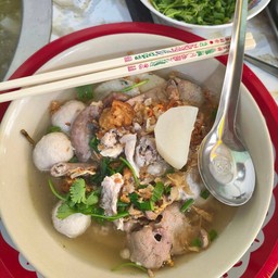 ก๋วยเตี๋ยวนำ้ใส