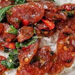 KH08.53 ผัดกะเพรากุนเชียงหมู 50 กรัม ราดข้าว