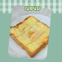 ขนมปังปิ้งเนยนม