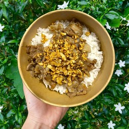 ข้าวหมูกระเทียม