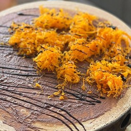 นูเทลล่า ฝอยทองฉ่ำ ๆ ราดซอสช็อกโกแลต