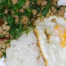 KH08.09 ผัดกะเพรา กบสับ 50 กรัม + ไข่ดาว 1 ฟอง