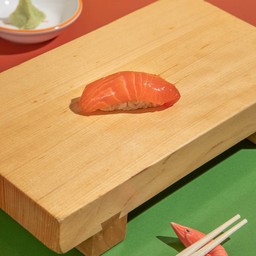 Salmon sushi