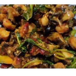 Ki01.19 ผัดเผ็ดเนื้อหอยโช่ง 150 กรัม