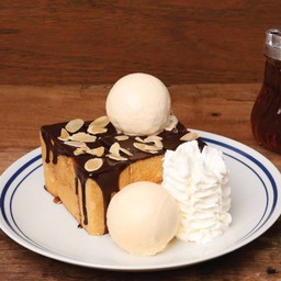 Chocolate Toast ช้อคโกแลตโทสต์