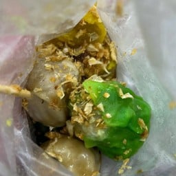 ขนมจีบสูตรภัตตาคาร บีทีเอสสนามเป้า